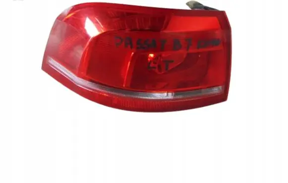 Volkswagen PASSAT B7 Rear/tail lights 3AF945095C