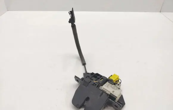 Opel Vectra C Loading door lock 