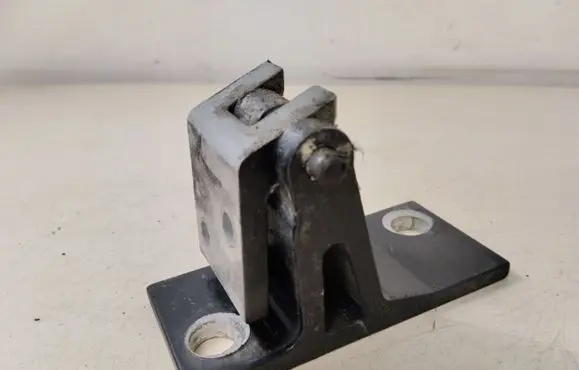 Audi A8 S8 D2 4D Front door upper hinge 4D0831402