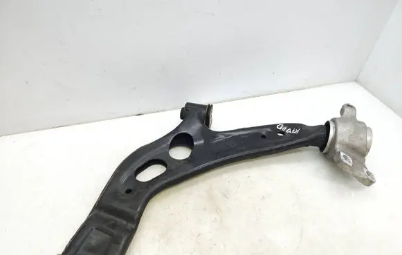 BMW X1 U11 Front lower control arm/wishbone 8834355 2404128030