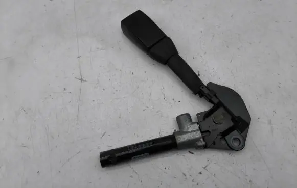 BMW 5 E39 Front seatbelt buckle