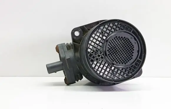 Audi A6 S6 C6 4F Mass air flow meter 074906461BX 0986284107 0281002462