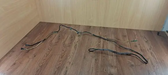 Renault Espace IV Fuel line pipe 8200533645
