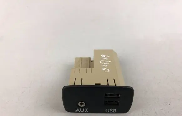 Subaru Outback (BS) AUX in-socket connector 86257AL100