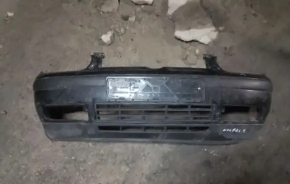 Volkswagen Golf IV Front bumper