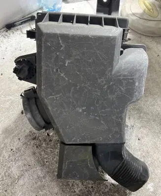 BMW 3 E46 Air filter box