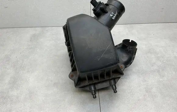 Opel Mokka Air filter box 25922420