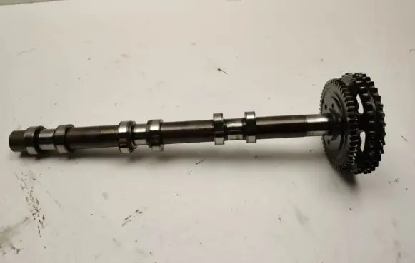 Mercedes-Benz CLS C219 Camshaft A6420503501