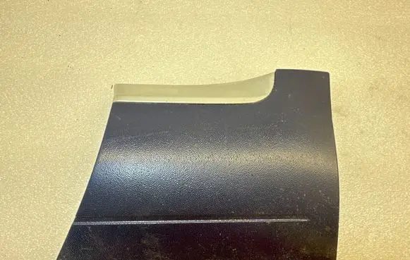 Volkswagen Touareg I Fender trim (molding) 7L6854960A 7L6854960B