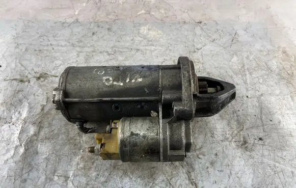 Mercedes-Benz Vito Viano W639 Starter motor 0051511301