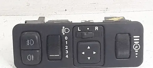 Mitsubishi Carisma Wing mirror switch MR740608