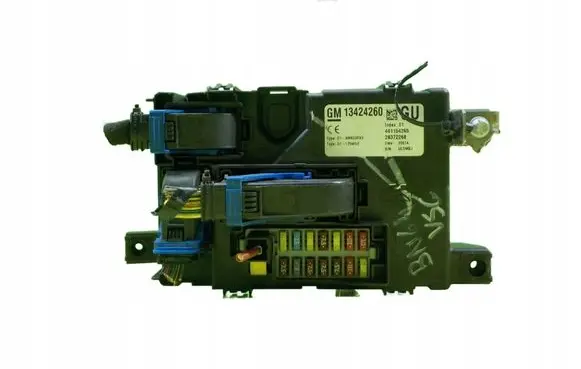 Opel Corsa D Fuse box set 13424260 XP58