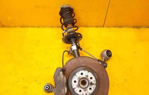 BMW X3 G01 Front wheel hub spindle knuckle 6882600 6883634 6871788