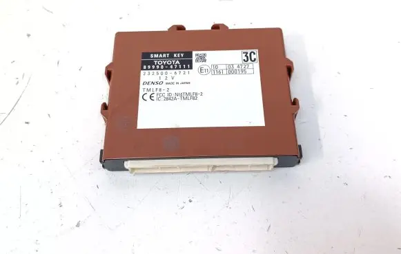 Toyota Prius+ (ZVW40) Keyless (KESSY) go control unit/module 8999047111 2325006721