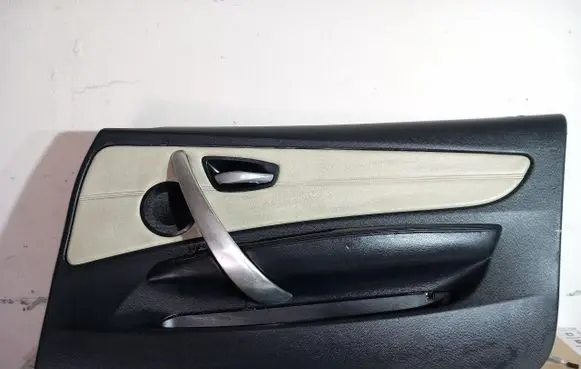 BMW 1 E82 E88 Front door card panel trim