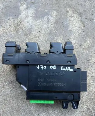 Volvo V70 Electric window control switch 30773895