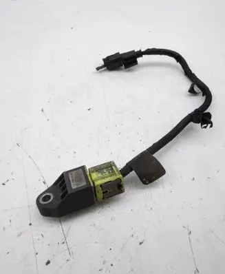Hyundai i40 Airbag deployment crash/impact sensor