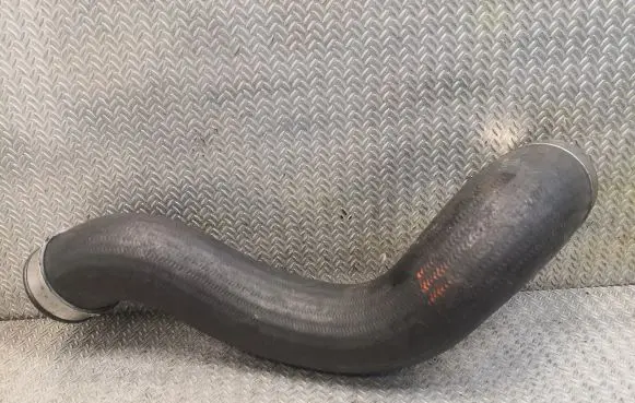Mercedes-Benz E W212 Intercooler hose/pipe 2045280682