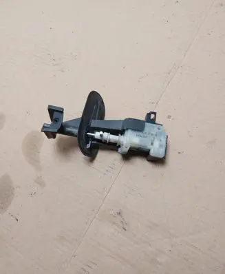 Volvo S80 Fuel tank cap lock 30762423