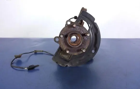 Nissan Maxima A34 Front wheel hub spindle knuckle