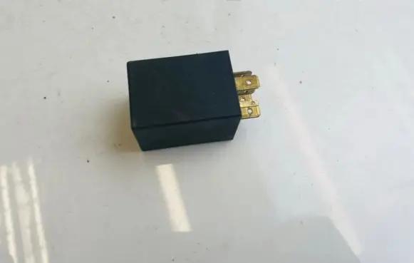 Opel Kadett E Other relay 90069864