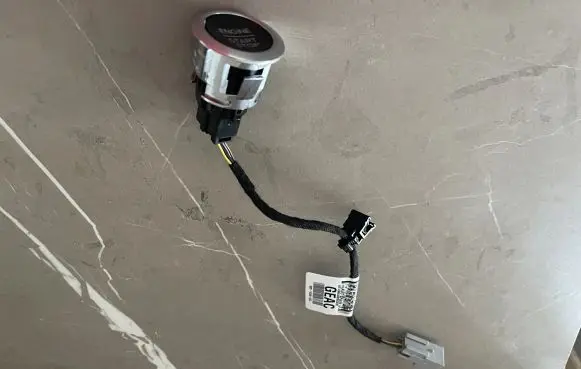 Engine start stop button switch