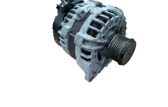 Mercedes-Benz A W176 Generator/alternator A0009063822 0125711043
