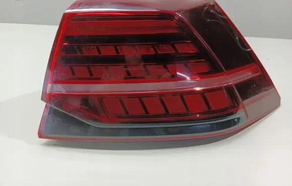Volkswagen Golf V Rear/tail lights 5G0945208G