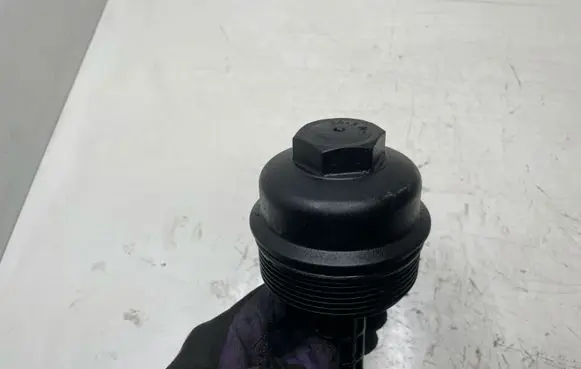 BMW 3 E46 Oil filter cover 6740326119