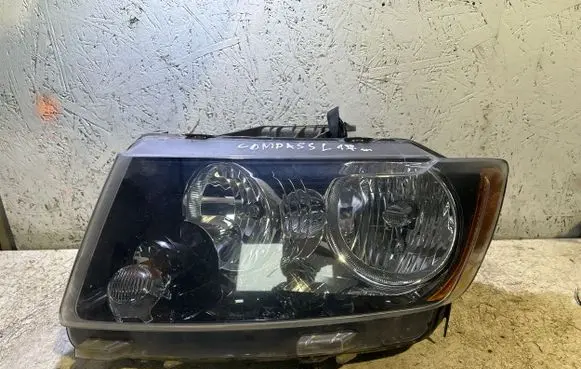 Jeep Compass Headlight/headlamp 68171215AB 322851 03212016