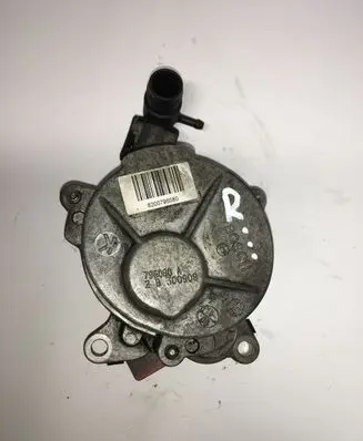 Nissan Qashqai Vacuum pump 8200796080 796080A 2B300900