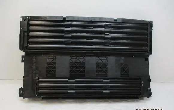 Peugeot 308 Intercooler air channel guide 9855653580