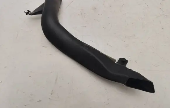 Chevrolet Corvette C6 Air micro filter air duct channel part 10310998