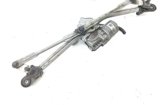 Front wiper linkage and motor