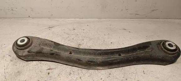 Rear control arm