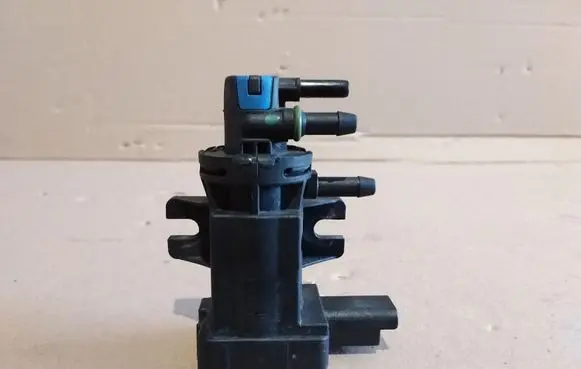 Peugeot 508 RXH Turbo solenoid valve 9801887680