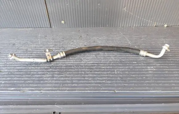 Renault Clio V Air conditioning (A/C) pipe/hose 924540725R