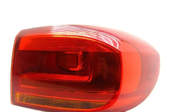 Volkswagen Tiguan Rear/tail lights 5N0945312D 178933