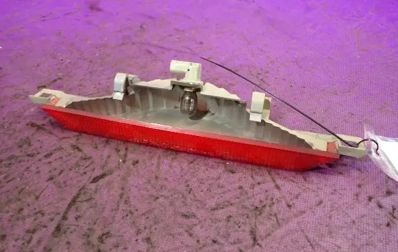 Toyota Corolla E120 E130 Third/center stoplight 13-63