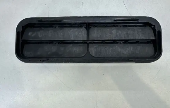 Mercedes-Benz CLS C257 Quarter panel pressure vent A2058301201