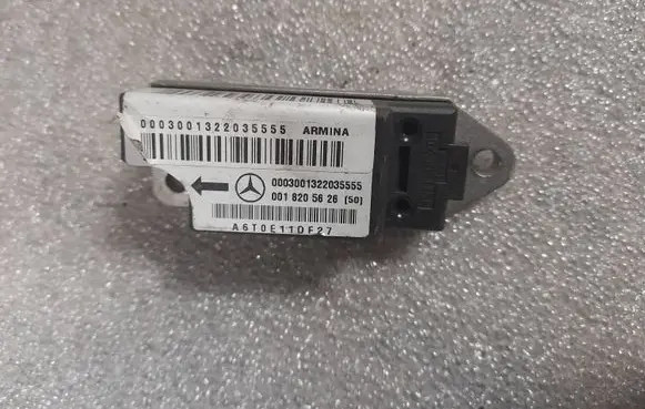 Mercedes-Benz S W220 Airbag deployment crash/impact sensor a0018205626 0018205626