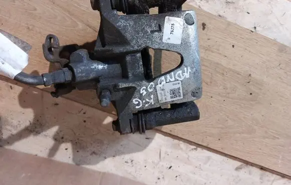 Ford Mondeo Mk III Rear brake caliper