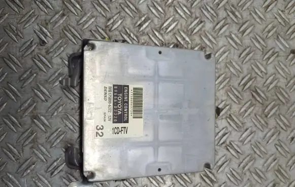 Toyota Corolla E120 E130 Engine control unit/module 8966602320 MB1758006372