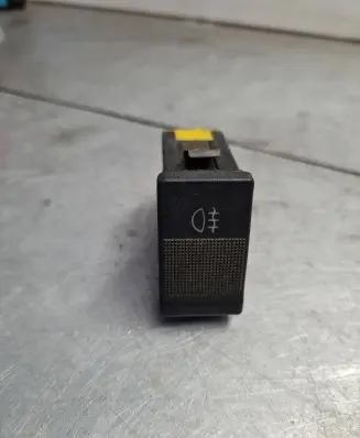 Fog light switch