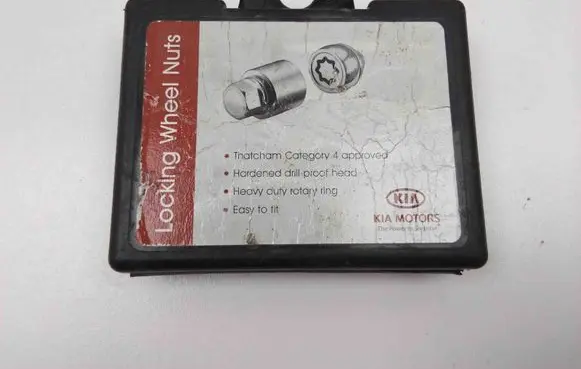 KIA Ceed Nuts/bolts 