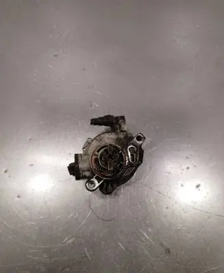 Peugeot Partner Vacuum pump 9804021880