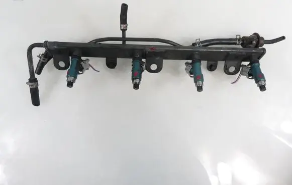 Suzuki Grand Vitara II Fuel main line pipe 