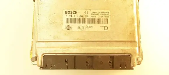Nissan Terrano Engine control unit/module 0281011040 237107F469 4292