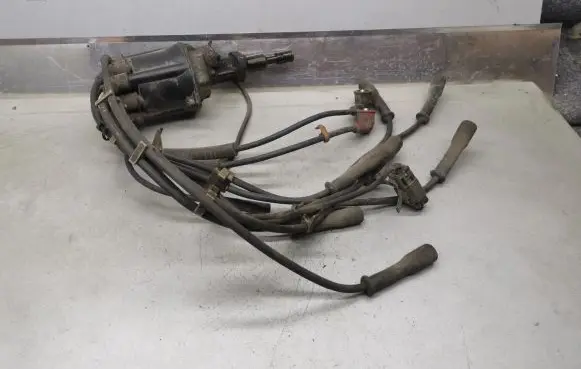 Nissan Vanette Spark distributor 