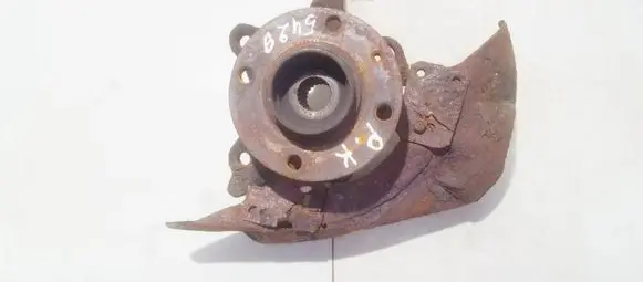 Volkswagen PASSAT B3 Front wheel hub